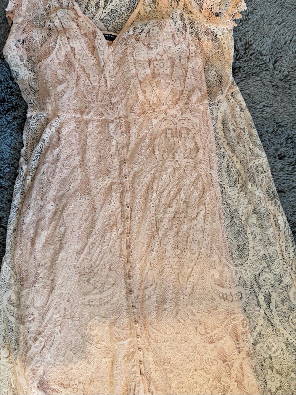 torrid Peach Lace V-Neck Ruffle-Hem Maxi Dress - Picture 7 of 9